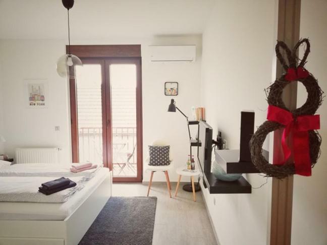 Studio Apartman Centar Джяково Экстерьер фото